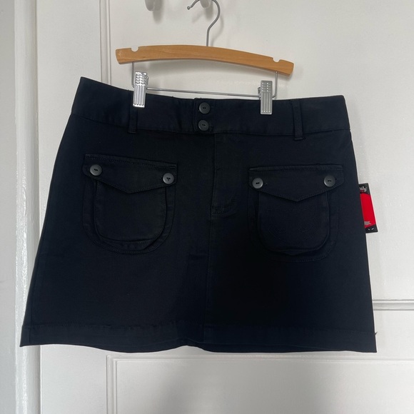 Vintage 2005 Dead Stock Emily the strange skirt - Picture 1 of 8